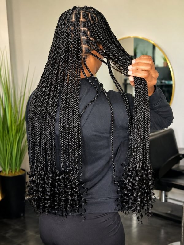 Regular knotless twists by Mouna Hair Braiding and Weaves